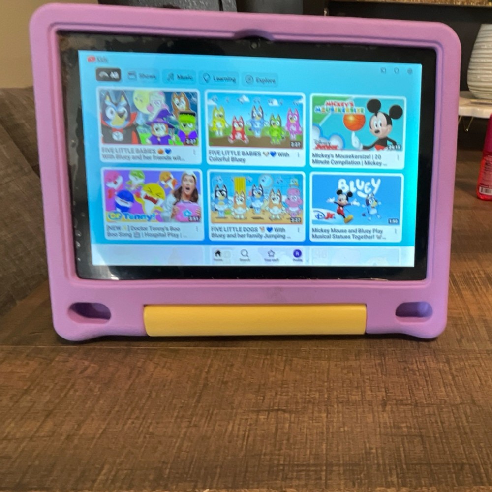 10.1’ Tablet with Kid-Friendly Case, Educational Apps, Strap Handle bundled