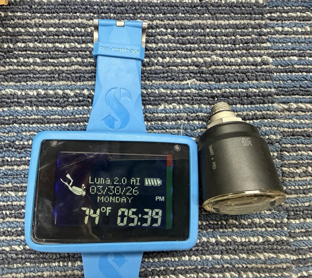Scubapro Luna 2.0 Wrist Dive Computer With Transmitter - USED