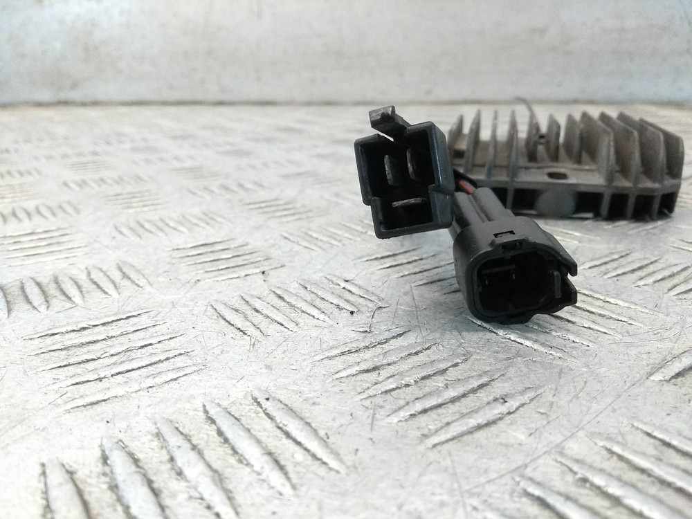 2004 SUZUKI SV650 RECTIFIER REGULATOR