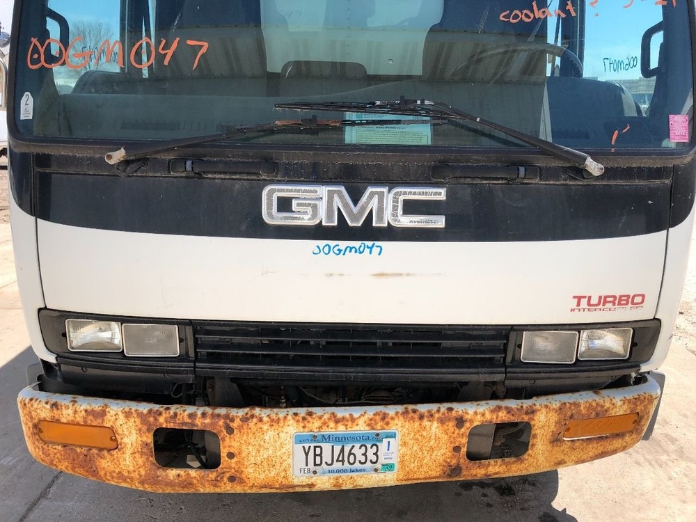 GMC T5500 POLY FRONT Panel