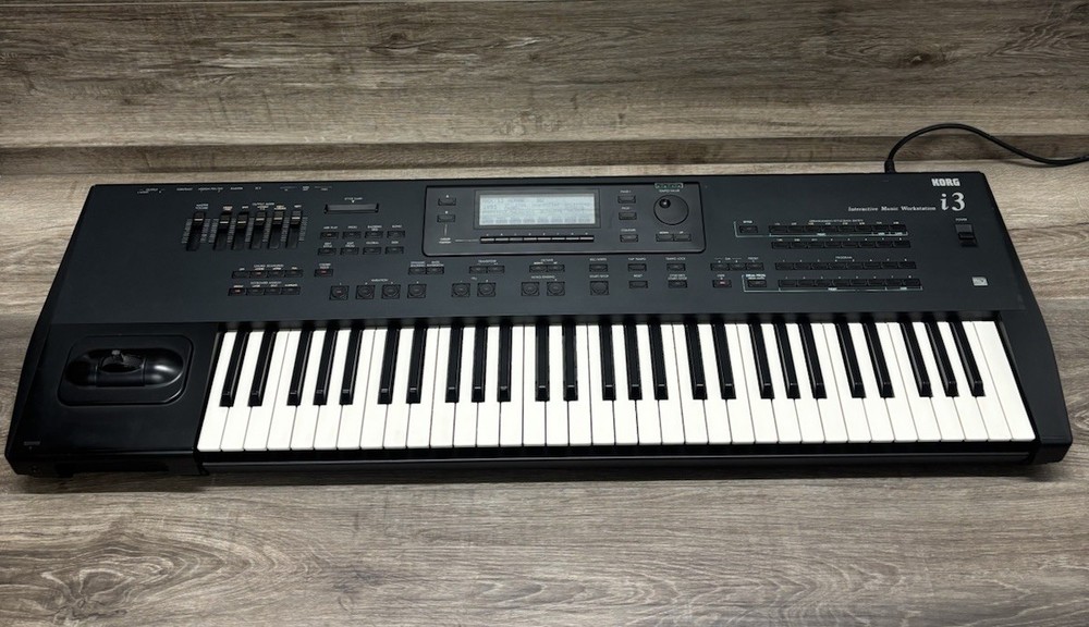 Korg i3 Synthesizer Music Keyboard Workstation