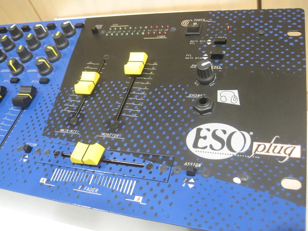 ESO Plug 4-channel DJ Mixer Console