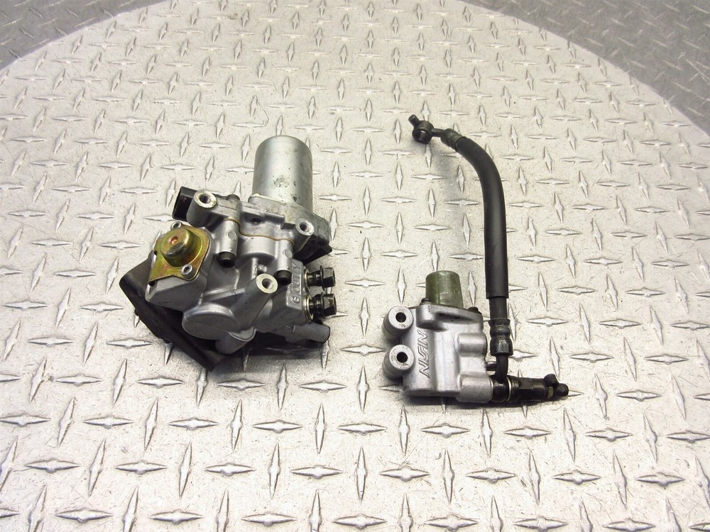 2005 02-09 Honda VFR800 Interceptor Front Wheel Brake ABS Pump Module OEM