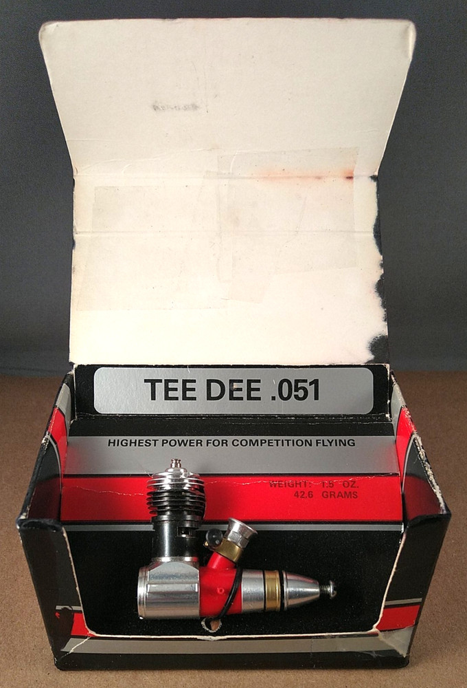 Cox Tee Dee .051 no. 200 Model Airplane Nitro Engine