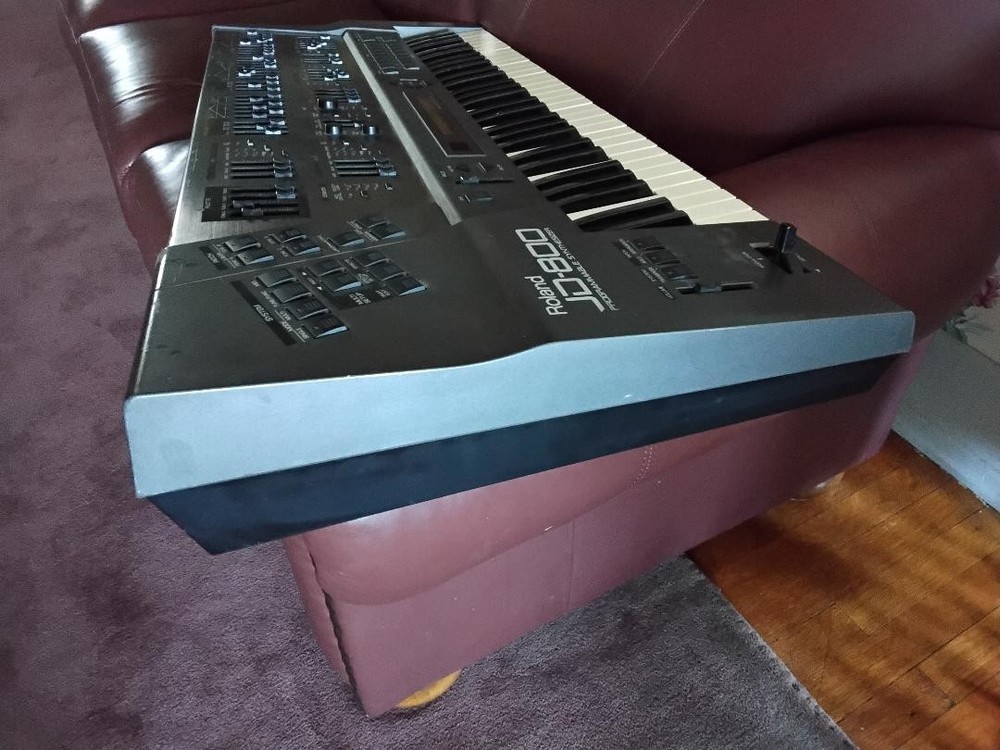 Roland JD-800 Digital Synthesizer serviced w/case