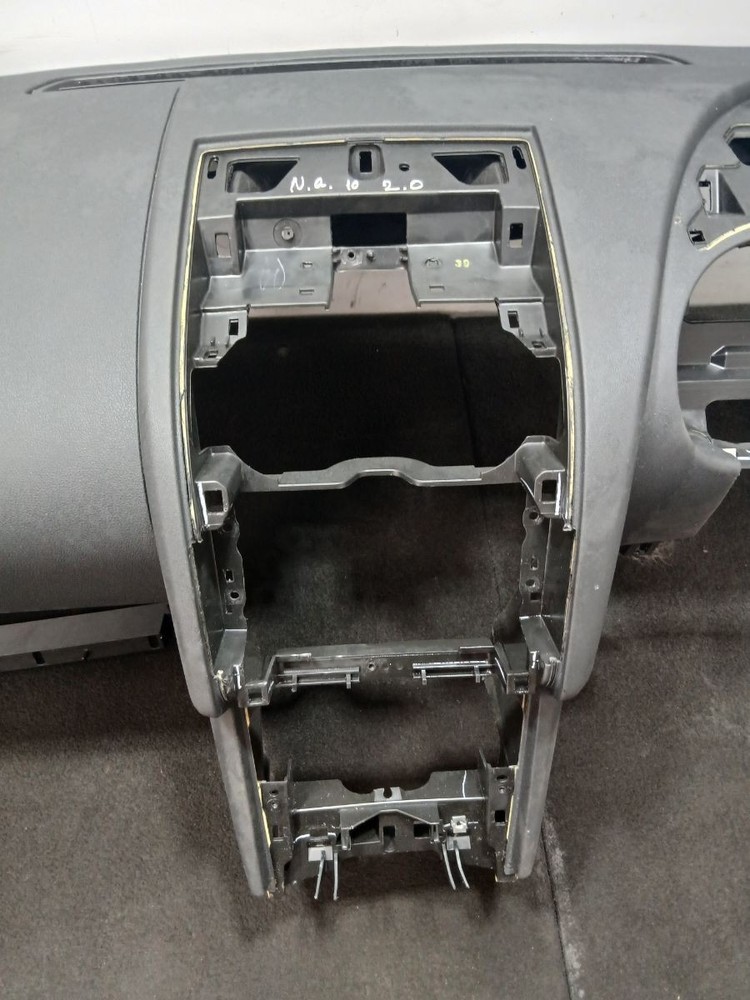 NISSAN QASHQAI MK1 DASHBOARD