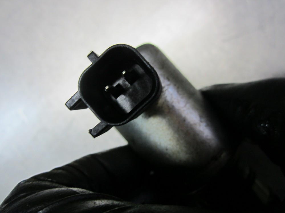 Variable Valve Timing Solenoid For 11-12 Ram 2500 5.7