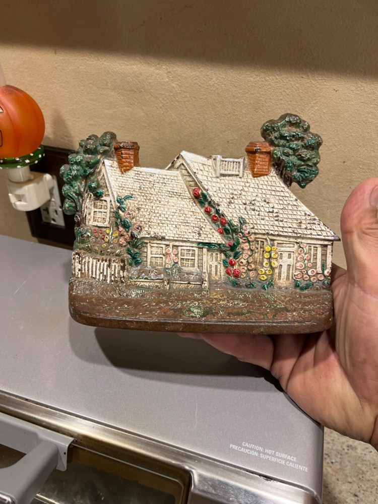 aNTIQUE Hubley Cast Iron Cape Cod doorstop original 30s
