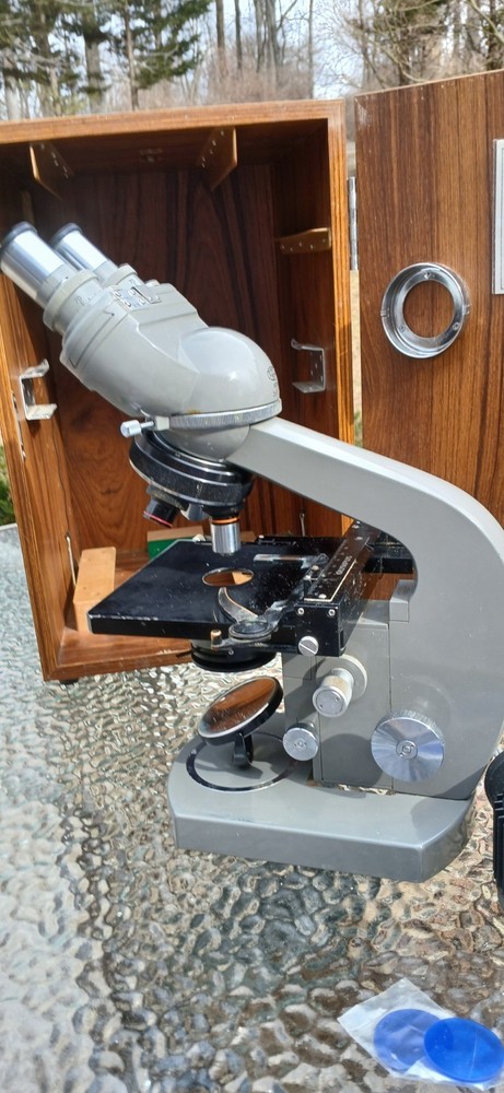 Olympus LSE Binocular Microscope in the original wood box Lighted