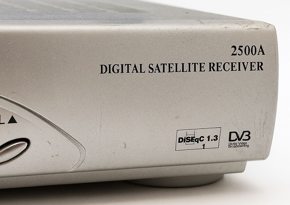 📺 Pansat 2500A Satellite Receiver – Box Labeled 2700A [IR] – Tested