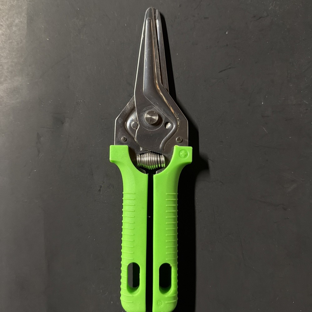 Kuhn Rikon Multi-Use Shears GREEN