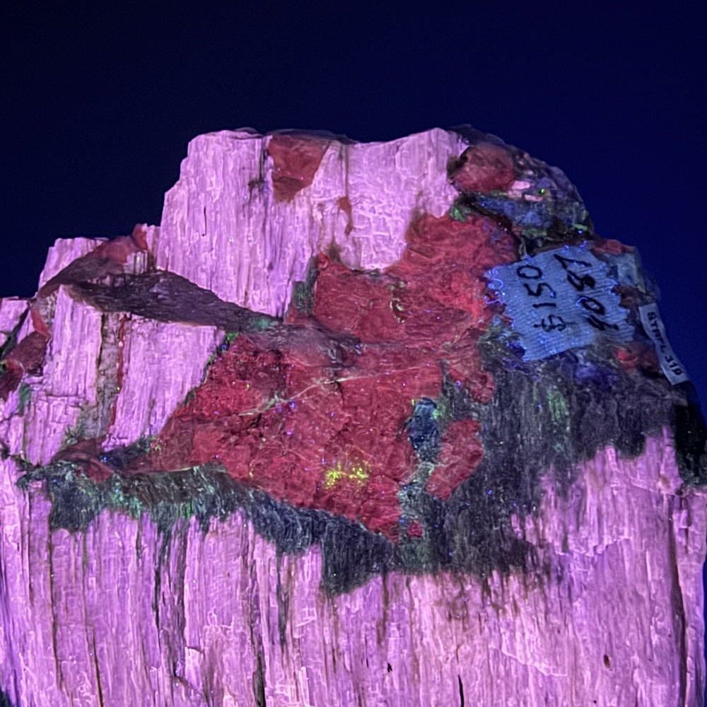 Fine Large Solid Pink Fluorescent Agrellite: Kipawa Complex, Quebec, Canada