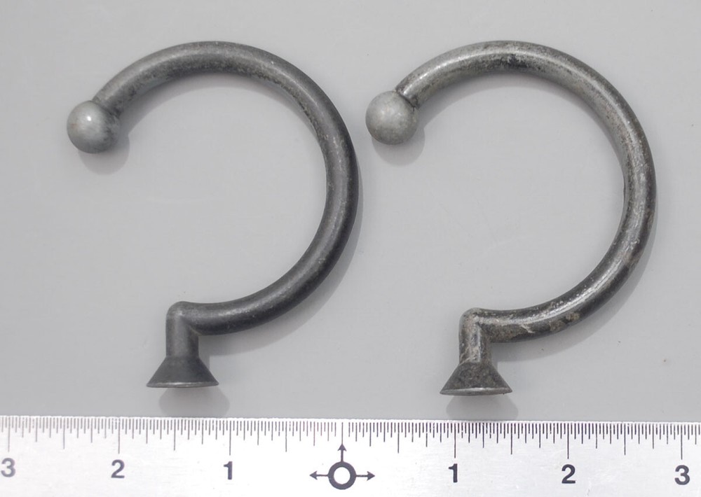 Pair of under-rail bridge hooks