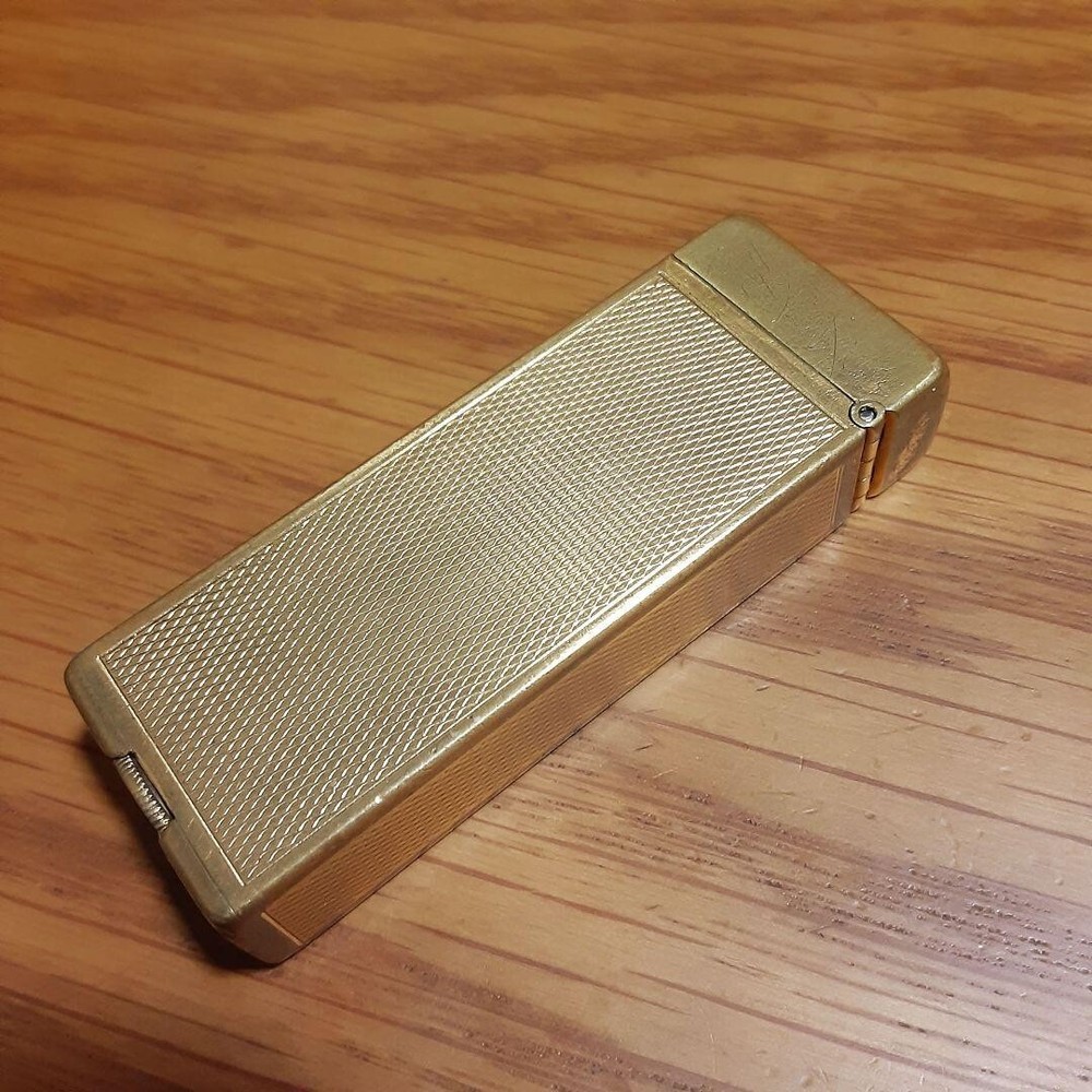Working Dunhill oil lighter gold without box