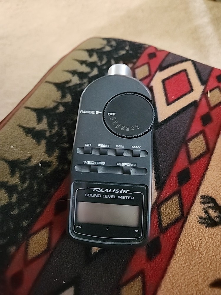 Realistic Digital Sound Level Meter 33-2055