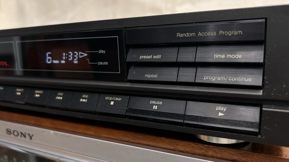 Vintage Technics SL-P150 Compact CD Disc Player tested 1988