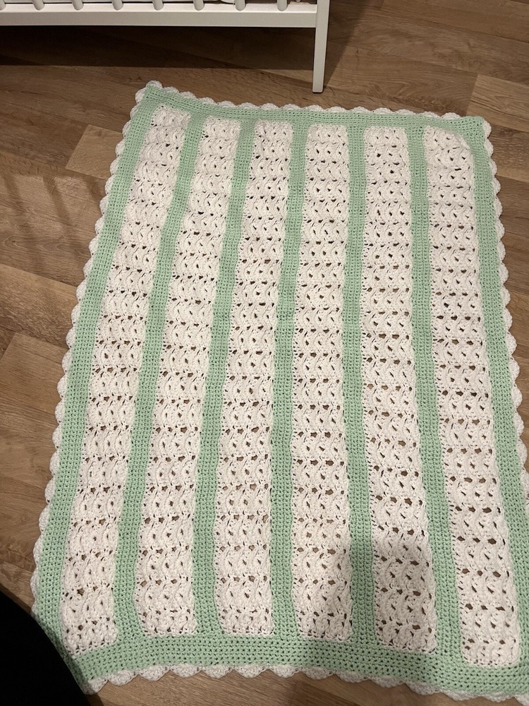 baby green & white handmade crochet blanket
