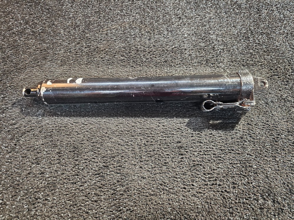 Hydraulic Long Ram Jack 8 Ton Single Pump Clevis Base Engine Hoist, Black