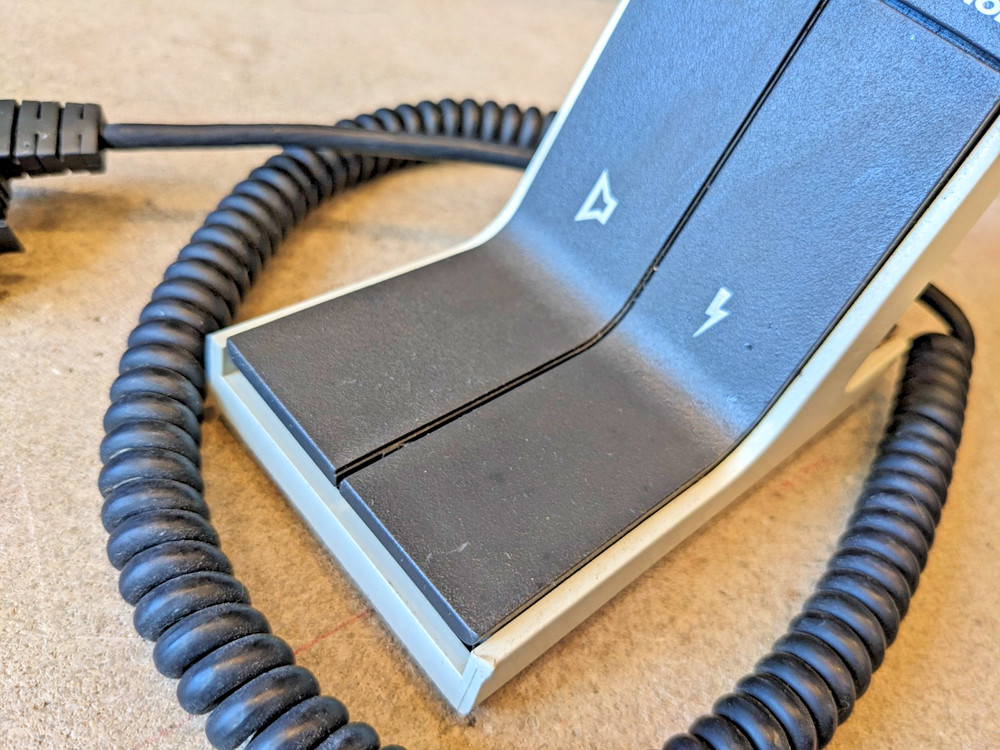 Motorola HMN1050D Desktop Microphone - Untested