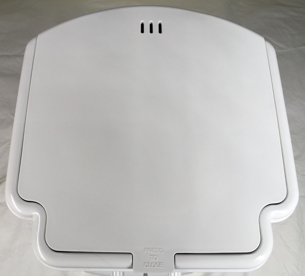 Cuisinart Brew Central Programmable Coffeemaker DCC-1200W Excellent !