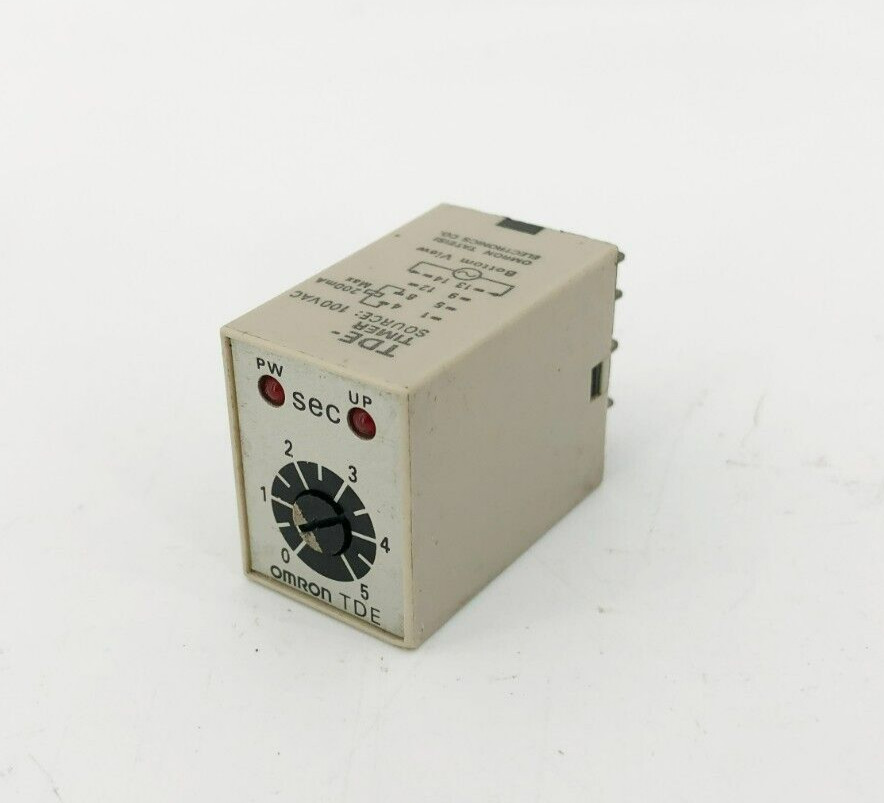 New Omron Type TDE Timer 100VAC 5s.