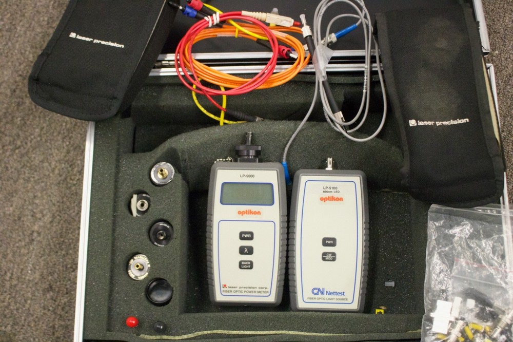 FIBER OPTIC POWER LP-5000 and LIGHT SOURCE LP-5100