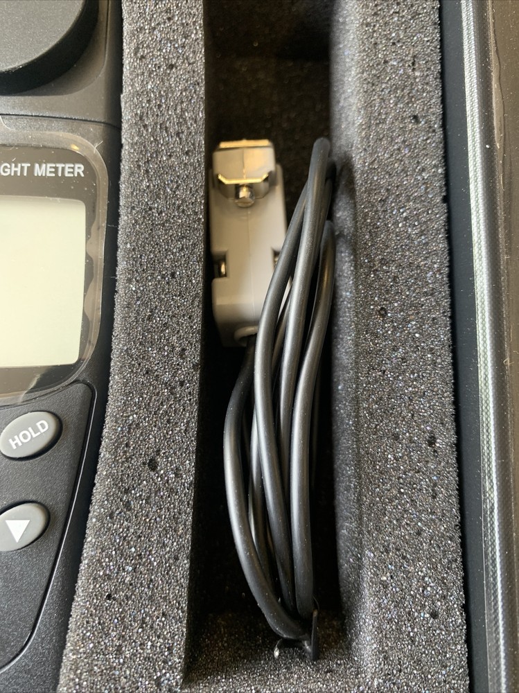 General DLM203DL Data Logging Light Meter - Precision Measurement Tool - NEW