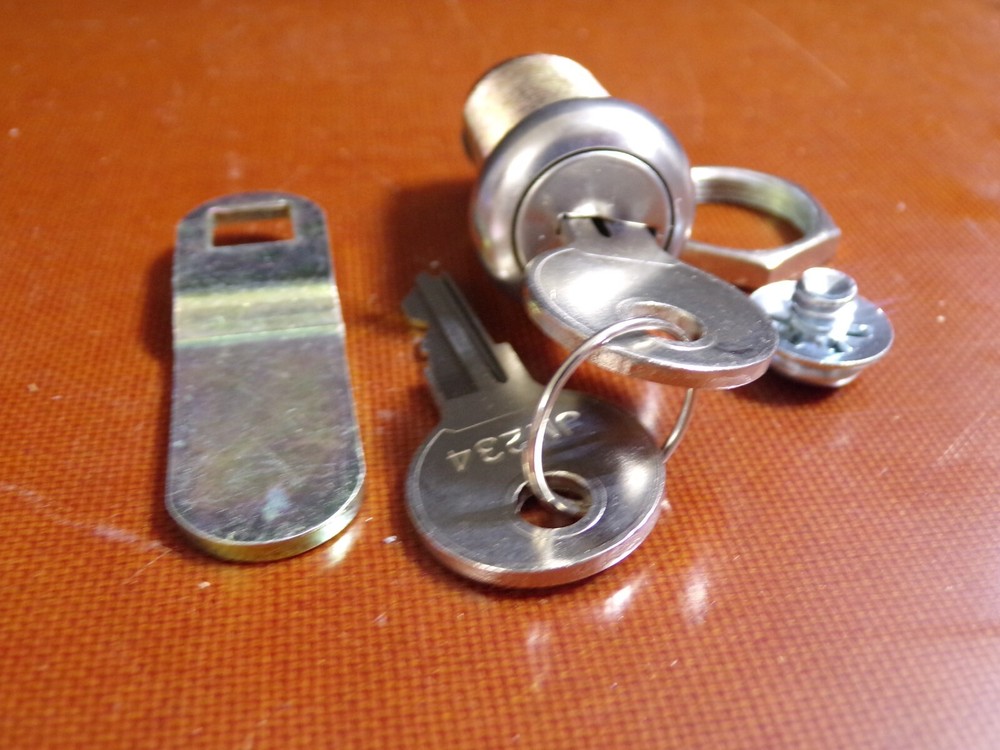 Edsal Sl8 Locker Cylinder Lock, Key (G)