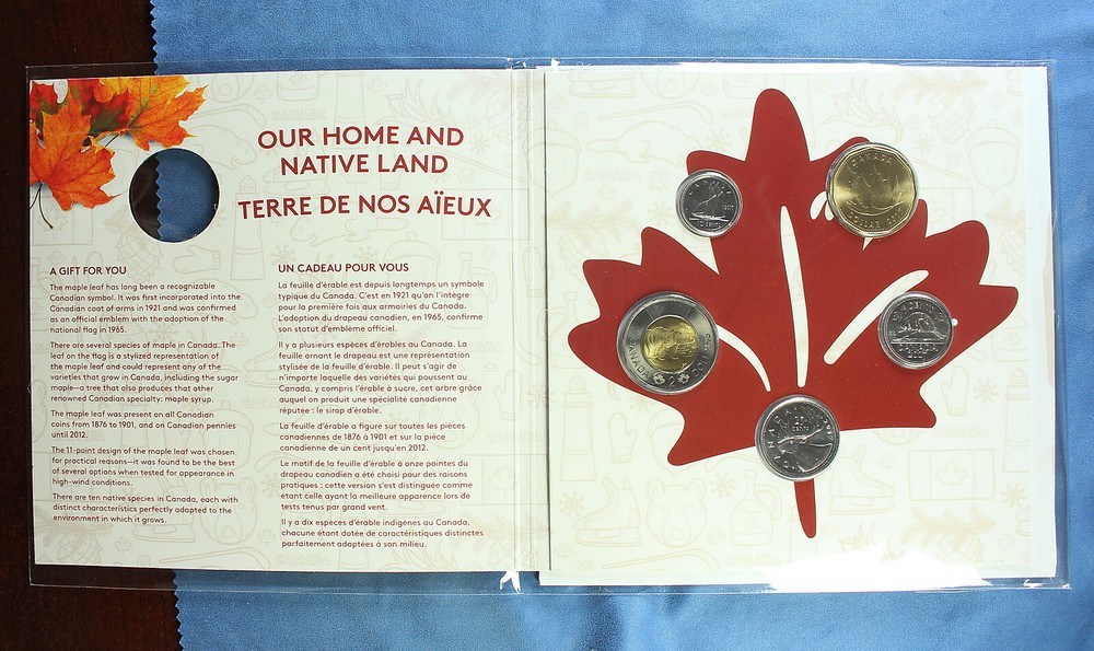 Canada 2017 - Oh Canada Gift Set - with Special Engraved Loonie (1$)