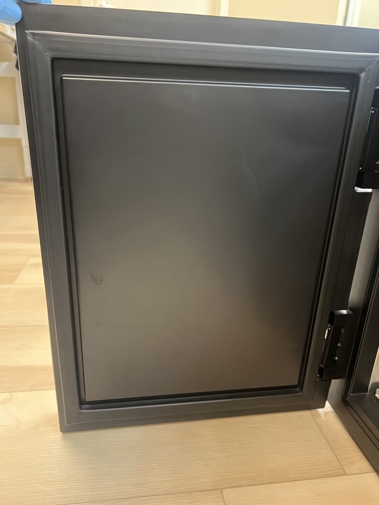 Thermo Scientific TSG205SA Countertop SOLID-STATE Fridge, 1.8 CU FT (MINT cond.)