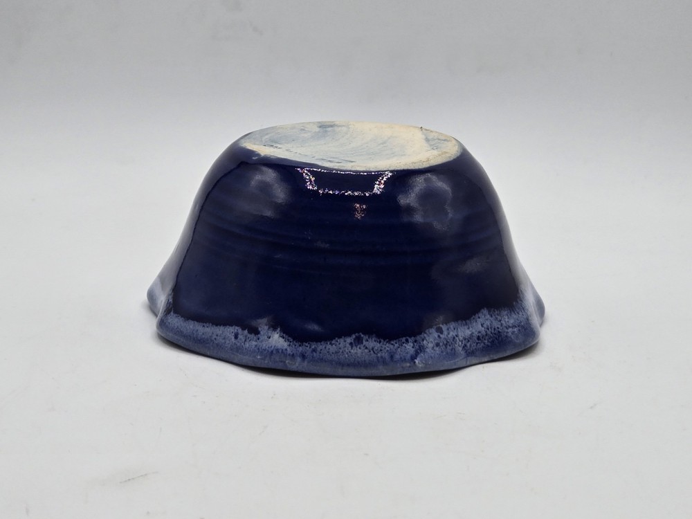 Apple Baker John Garrou Pottery Blue Ruffled Edges Central Core