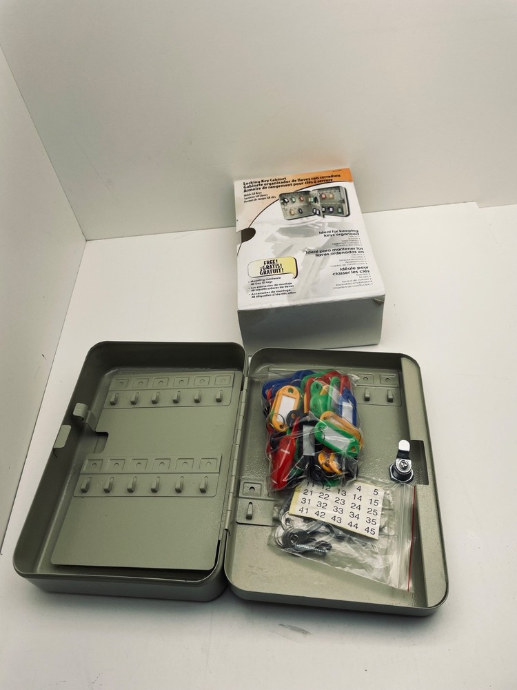 Locking key cabinet holds 48 keys