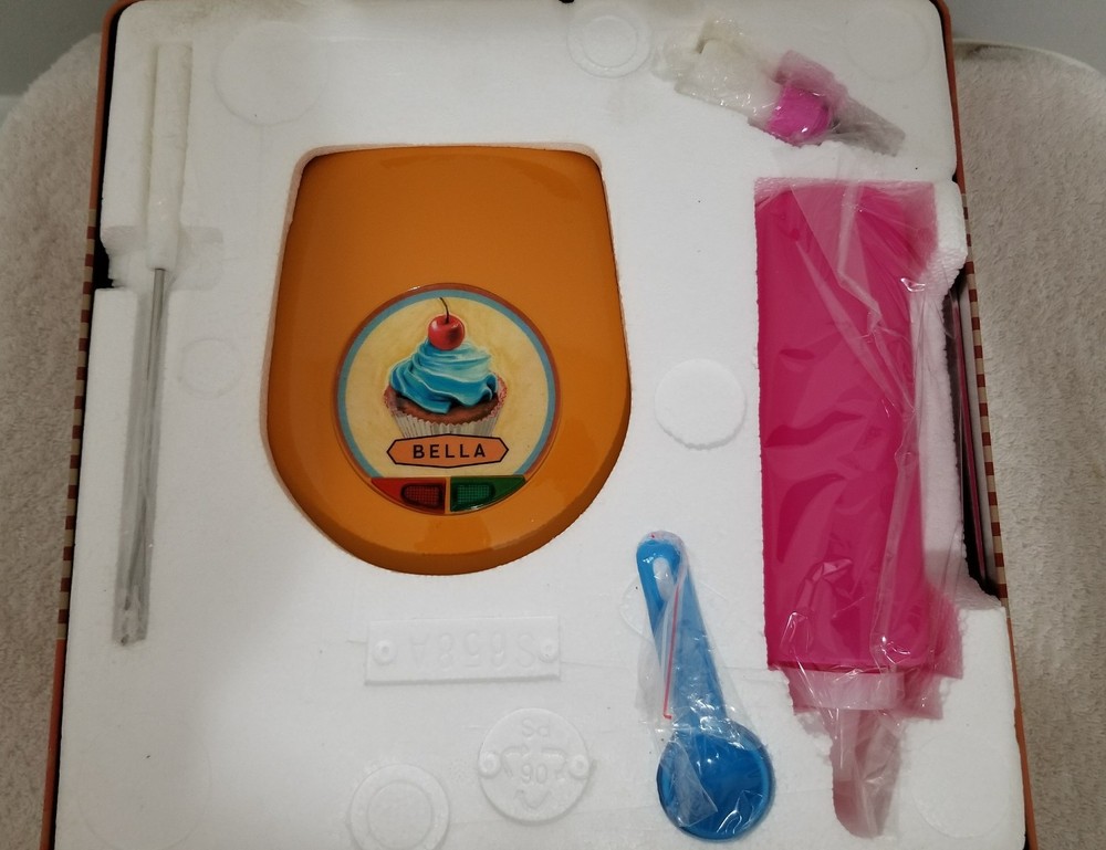 Bella Cupcake Maker Kit Complete (NEW)