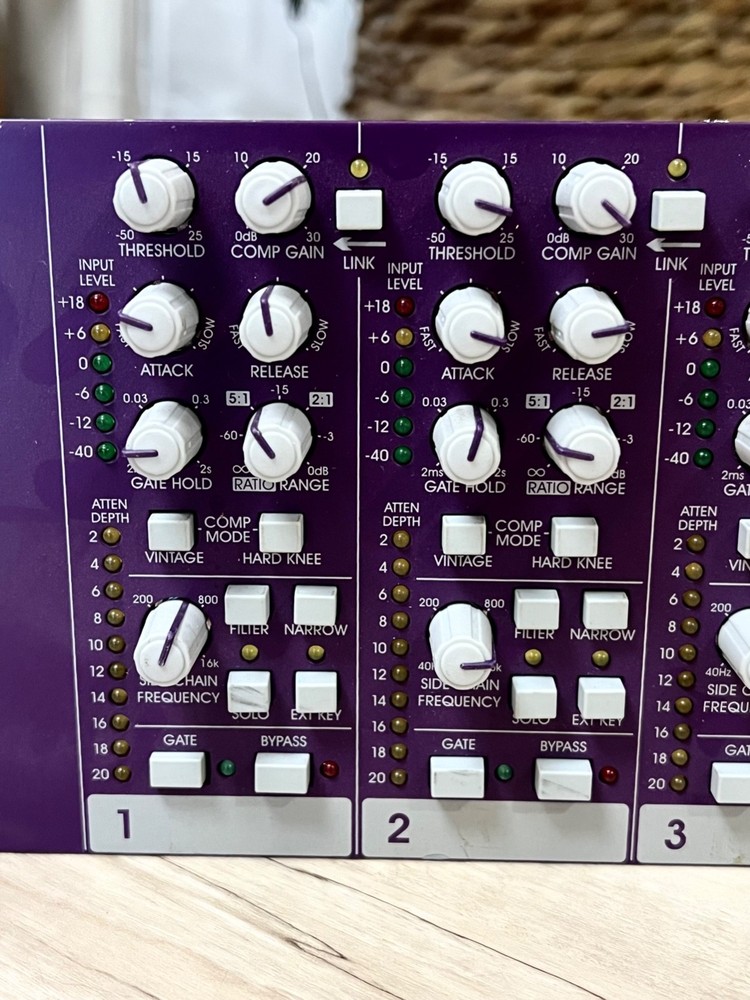 Klark Teknik Square One SQ1D 8-Channel Dynamics Processor