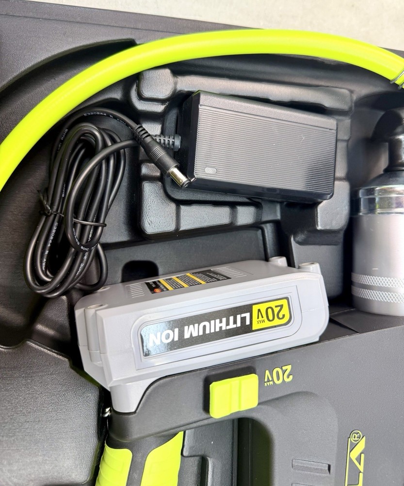 Alemite Flexzilla Grease Gun