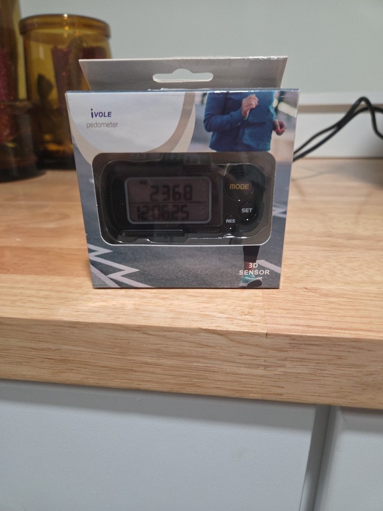 IVOLE PEDOMETER