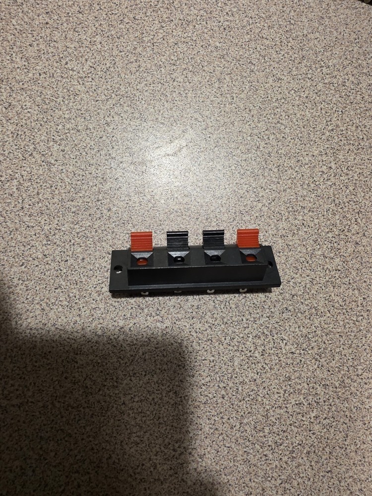 Spring Load 4 Pins Dual Speaker Cable Terminal Panel Mount Audio Jack Clips