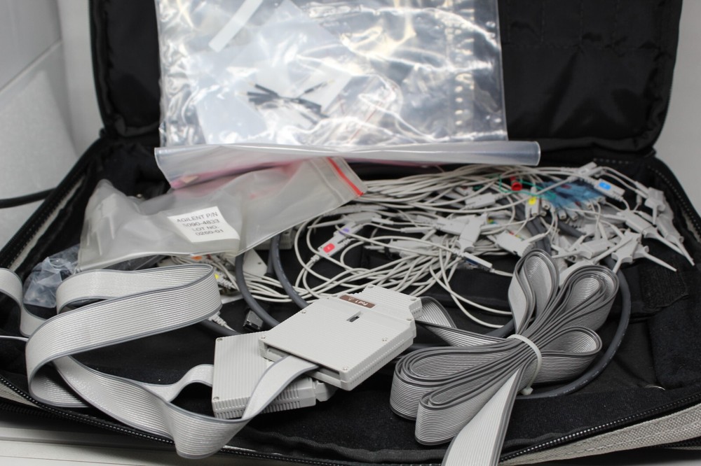 Logic Analyzer, Agilent 1693A With bag