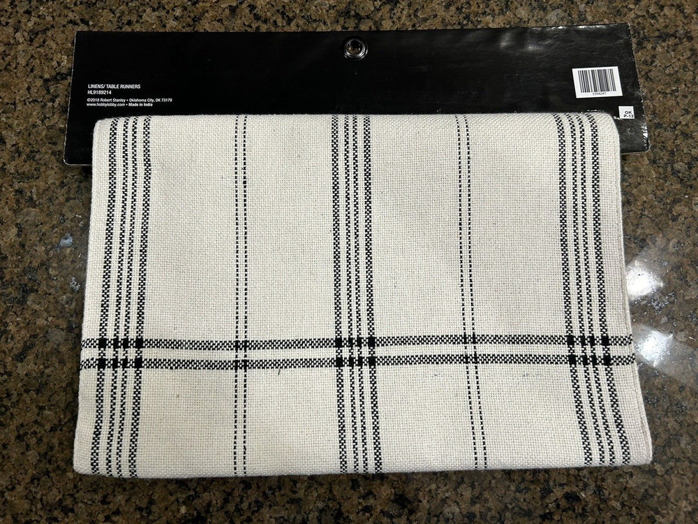 NWT Robert Stanley ivory black textured striped 14" x 72" table runner