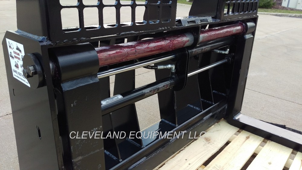 NEW HYDRAULIC ADJUSTING PALLET FORKS & FRAME ATTACHMENT Skid Steer Track Loader