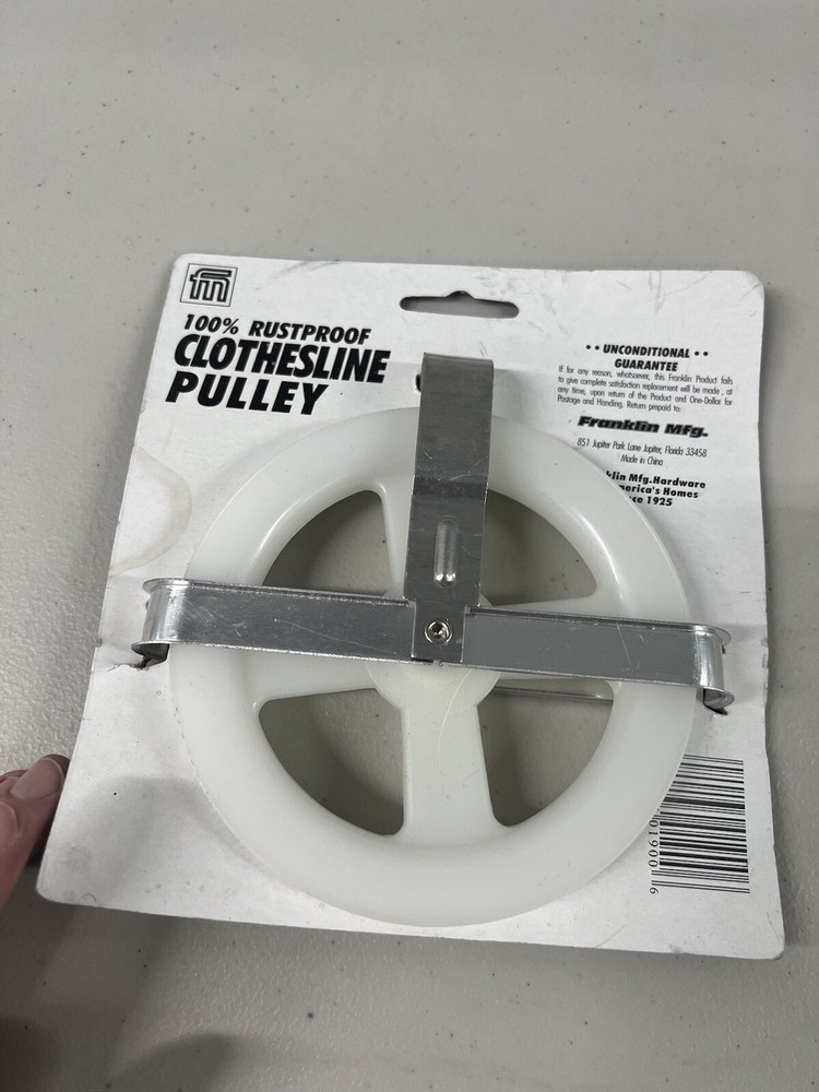 Franklin Mfg. Clothesline Pulley Rustproof NEW Spinning Metal Mountable Package