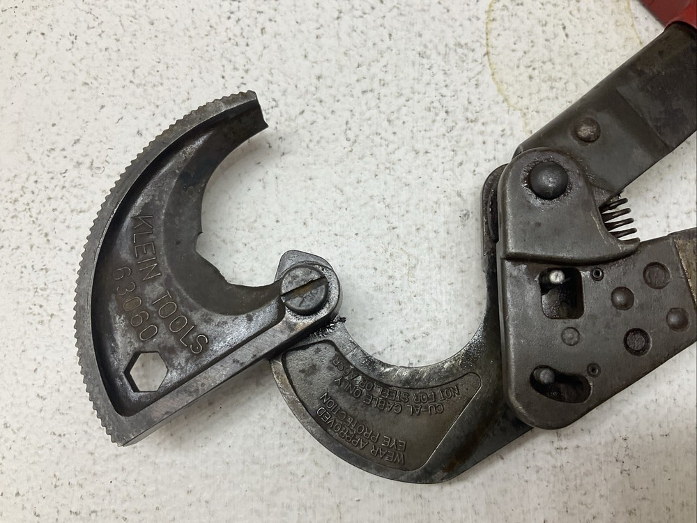 KLEIN Tools 63060 Ratcheting Cable Cutter - Made in Germany