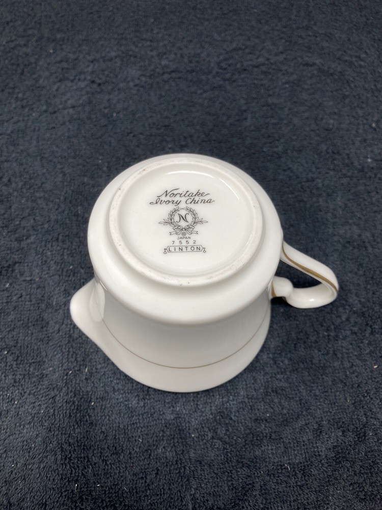 Noritake Linton 7552 creamer