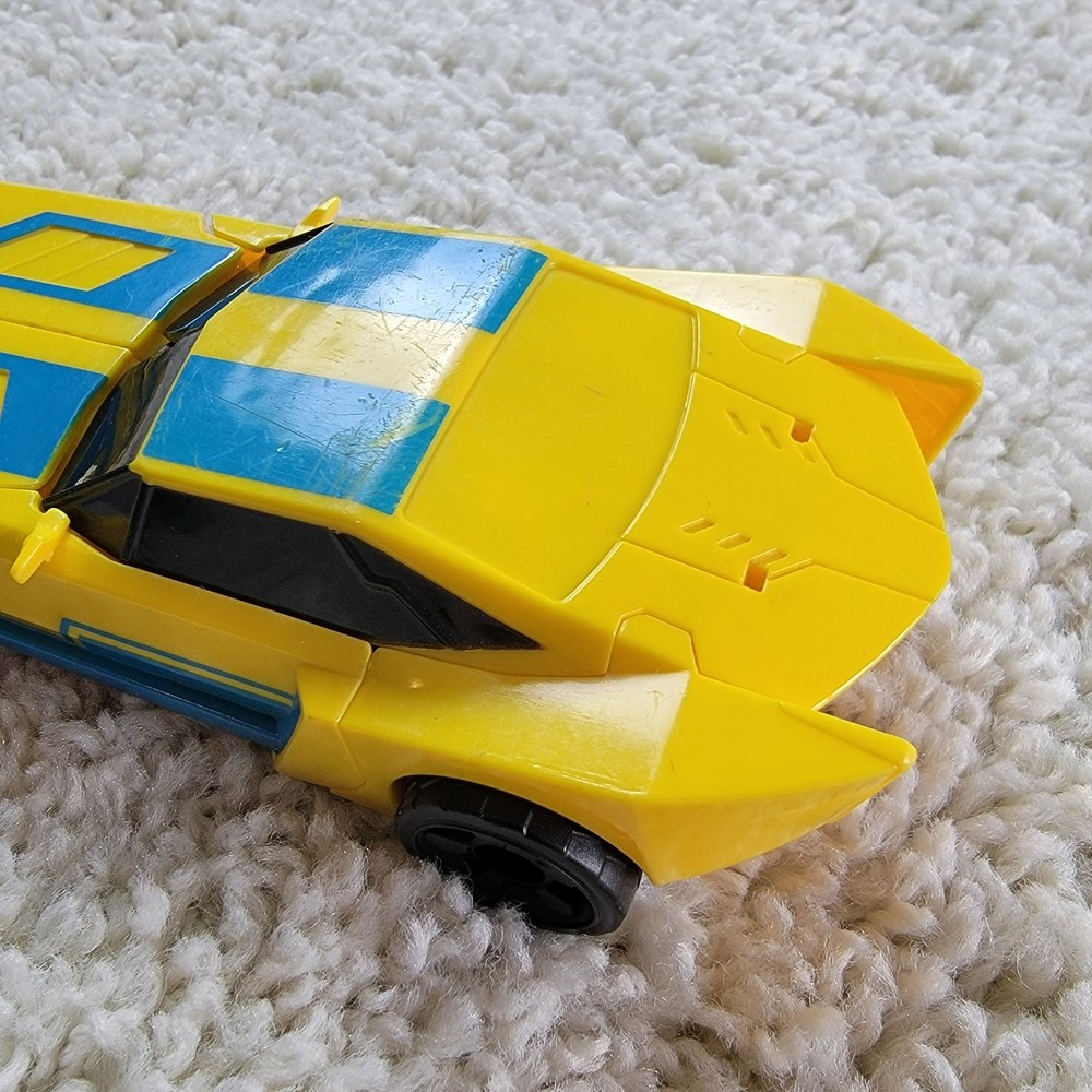 Transformers Robots In Disguise Bumblebee complete Hasbro Warrior Class RID 2015