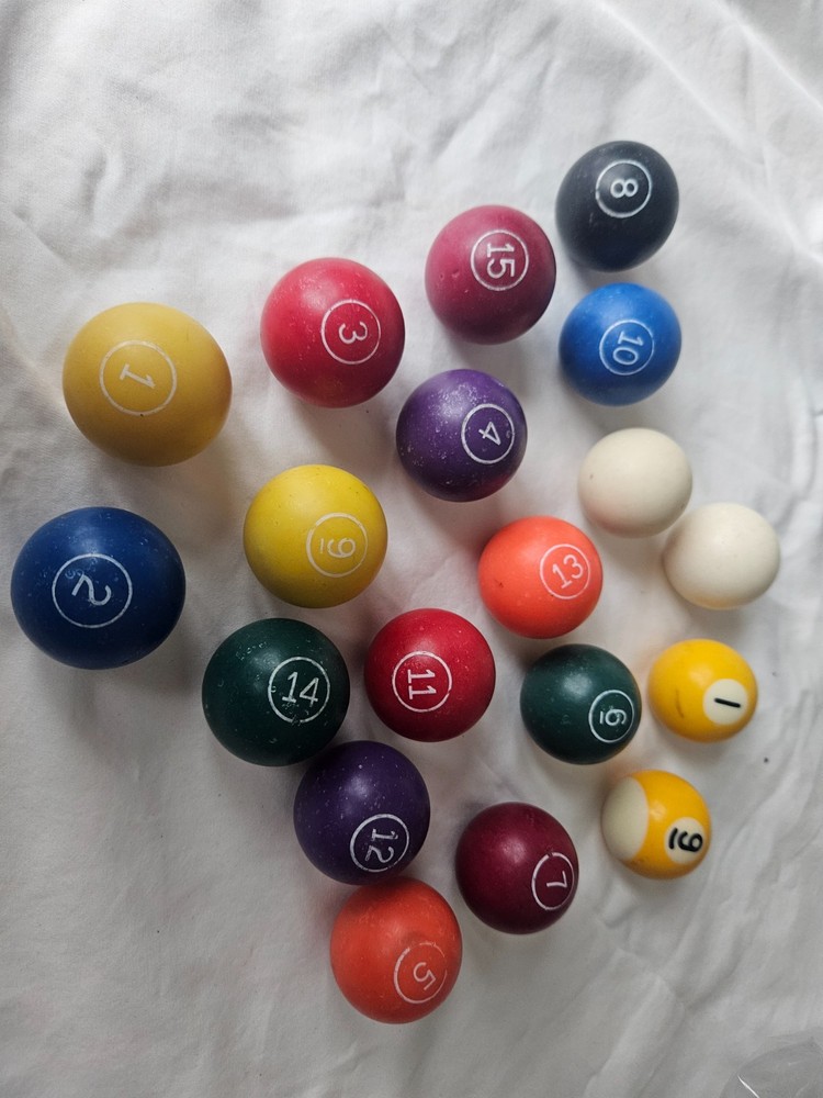Miniature Billiard Balls: Vintage set
