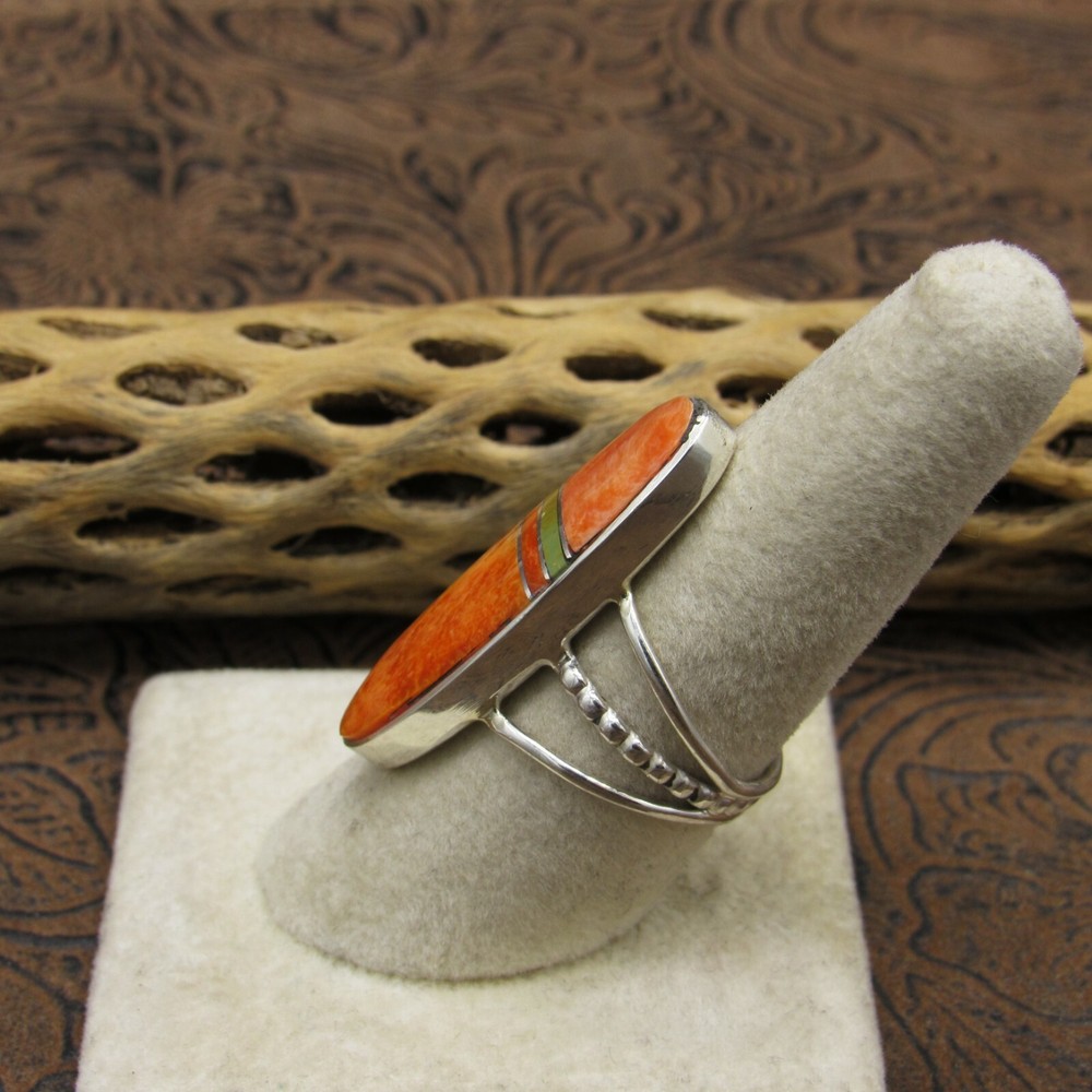 *Sterling Silver and Spiny Oyster Oval Inlay Ring Size 8.75