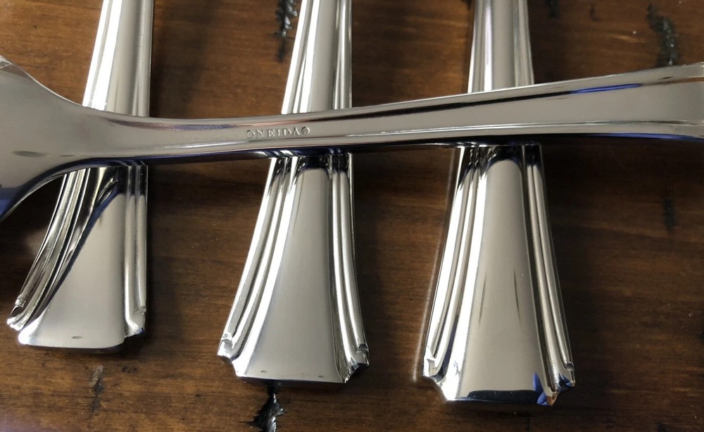 ONEIDA - BORDEAUX -Stainless Flatware Silverware * OLD STOCK * CHOOSE CHOICE *