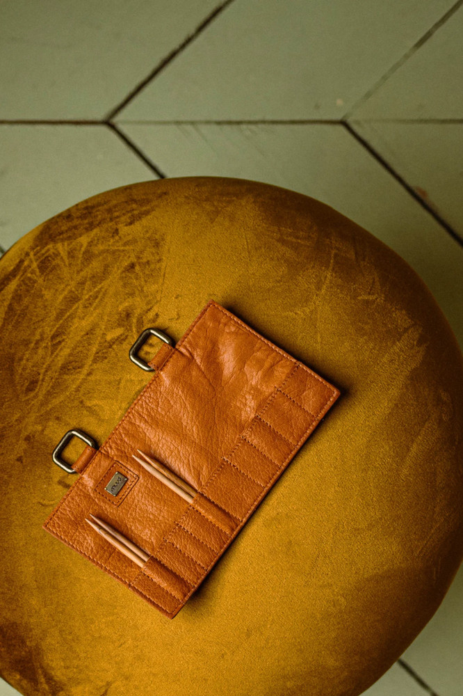 MUUD CARITA I needle case attachment
