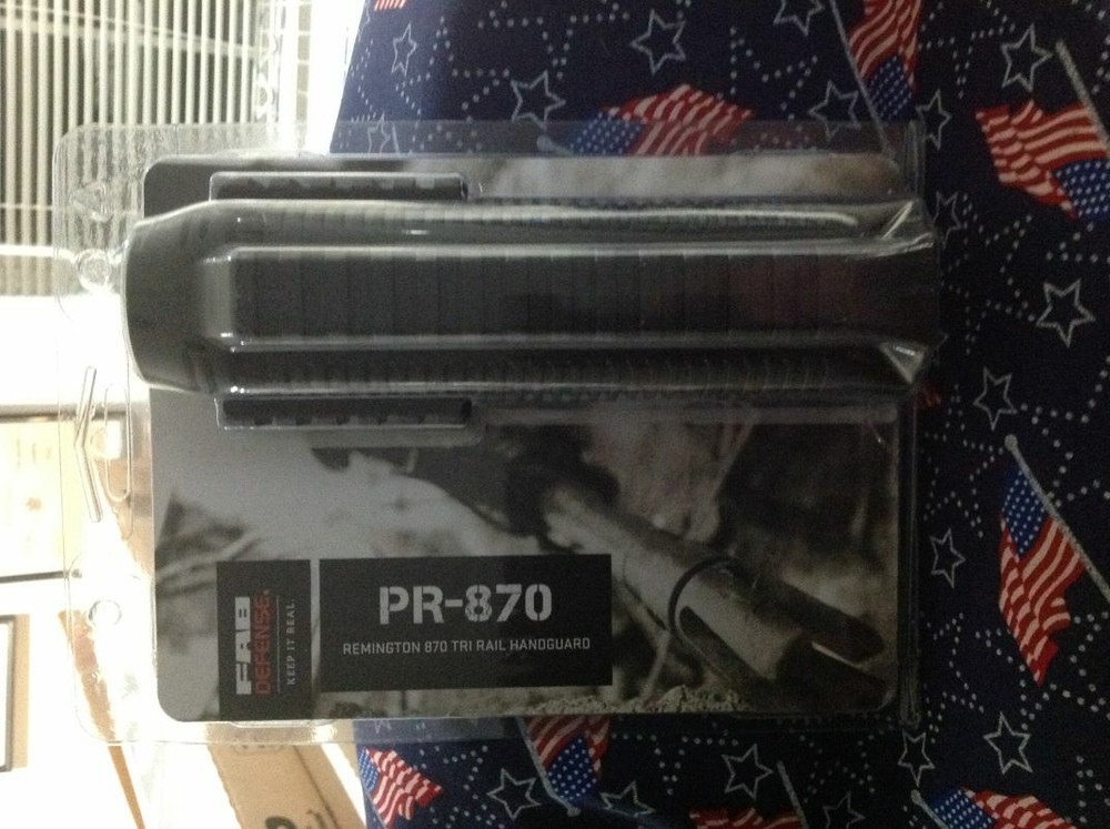 FAB, Black Forend,for Remington 870 ( NIB)