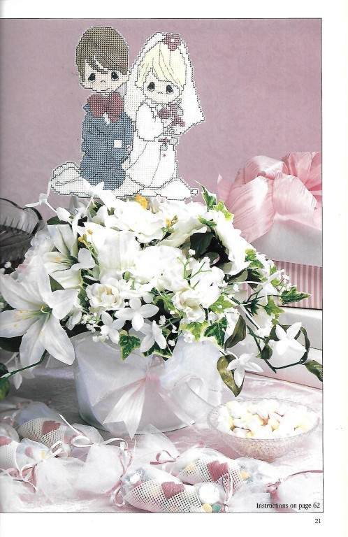 HB PRECIOUS MOMENTS IN PLASTIC CANVAS MUST SEE!!!!